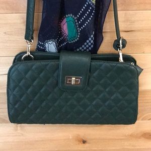 Cross body bag thin and beauty lining!